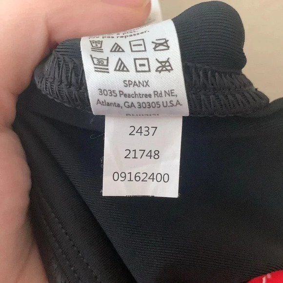 Spanx Faux Leather Leggings in Black Size Small - Picture 13 of 14